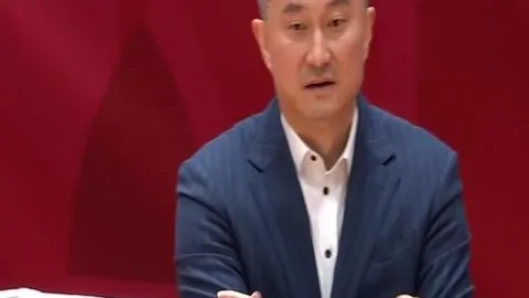 篮球盛宴：火箭与森林狼巅峰对决，揭秘精彩对决背后的战术密码！